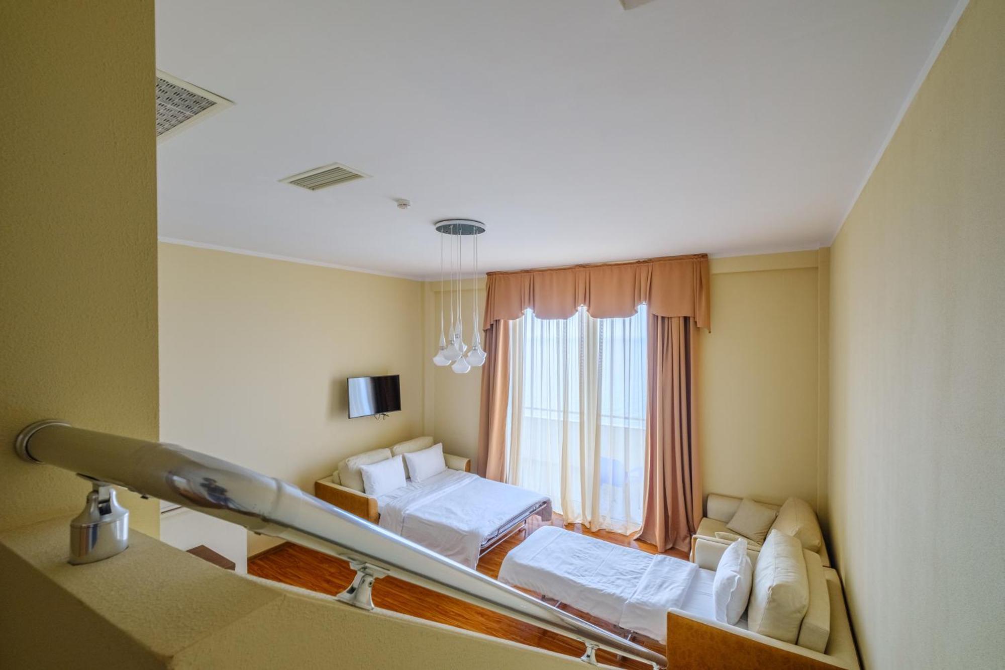 Castello Mare Otel