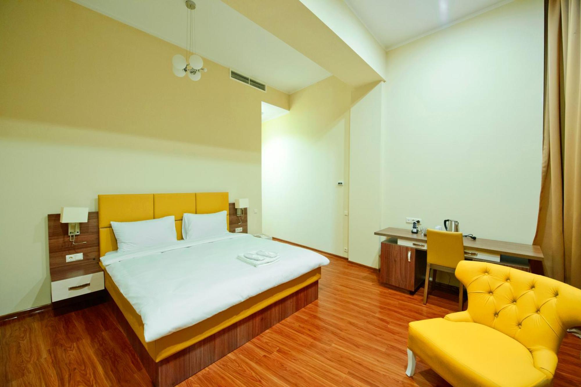 Castello Mare Otel